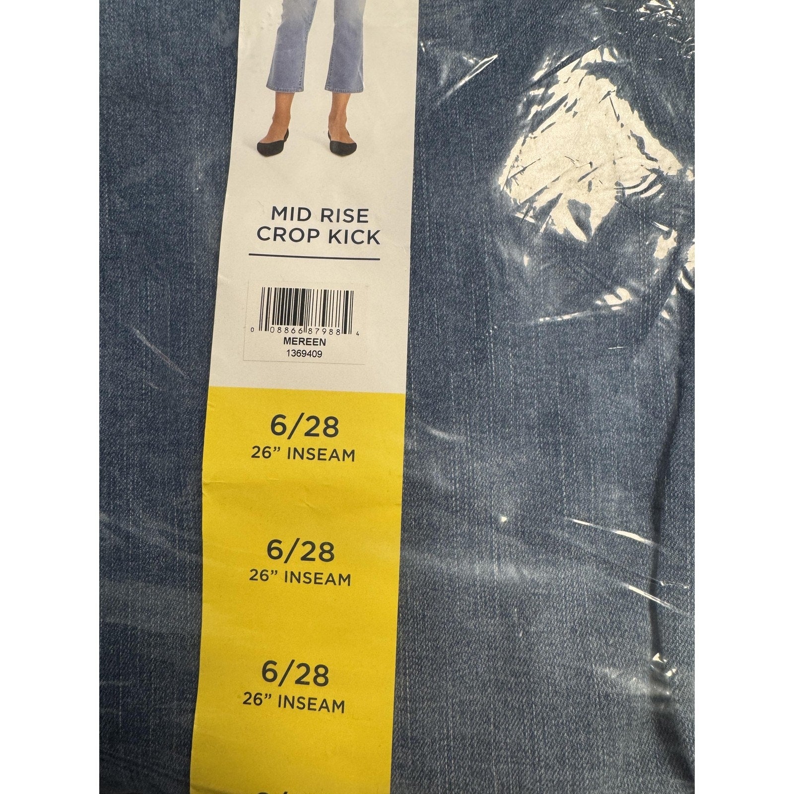NWT Chaps Women’s Mid-Rise Crop Kick Jeans – Size 6/28 (Mereen Wash, 26” Inseam)